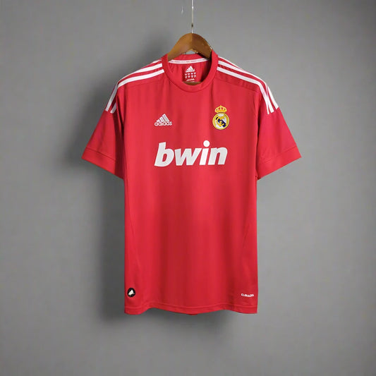 Real Madrid 2011/12 Retro Jersey with Shorts