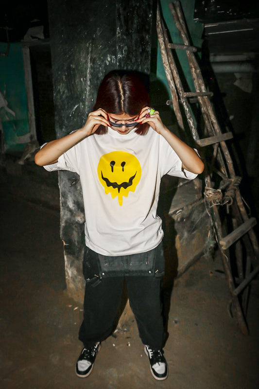 Smiley Oversized 100% Cotton Pearl White Printed Unisex T-Shirt